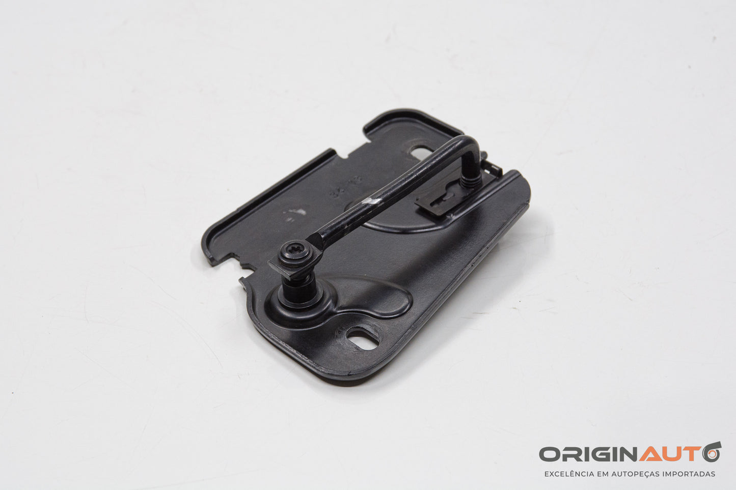 Batente Fechadura Capo Esquerdo Audi A3 Sedan 1.8 Tfsi 2014 8V0823185B