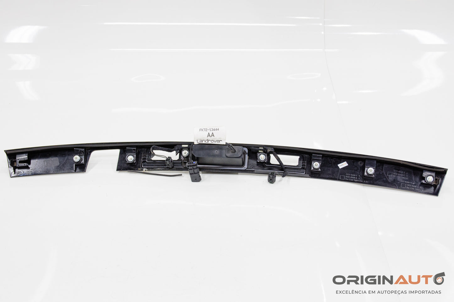Puxador Porta Mala Land Rover Discovery Sport Hse 2015 Fk7213444