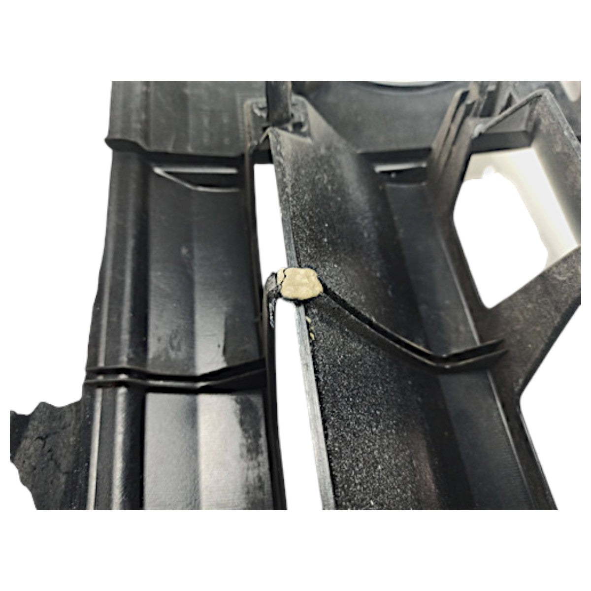 Grade Frontal Discovery 3 Dpb500055Lml - *Detalhe