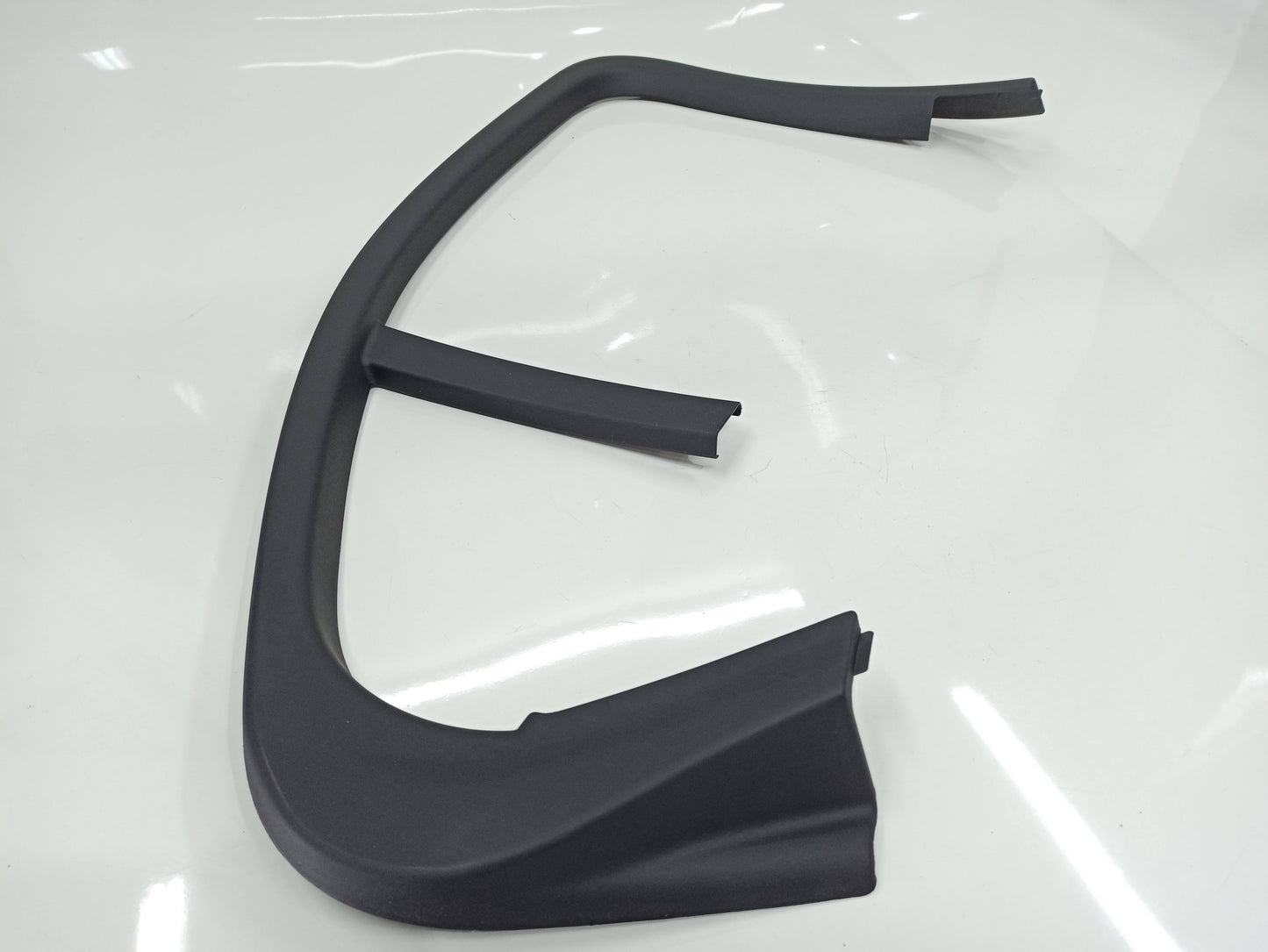 Moldura Interna Porta Traseira Esq Mercedes Benz C250 2018 A2057370171