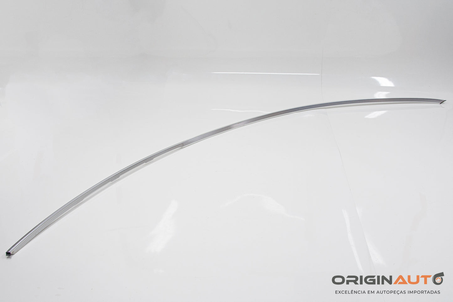 Friso Cromado Janela Direita Mercedes C 180 Coupe W204 2014 A2046902680
