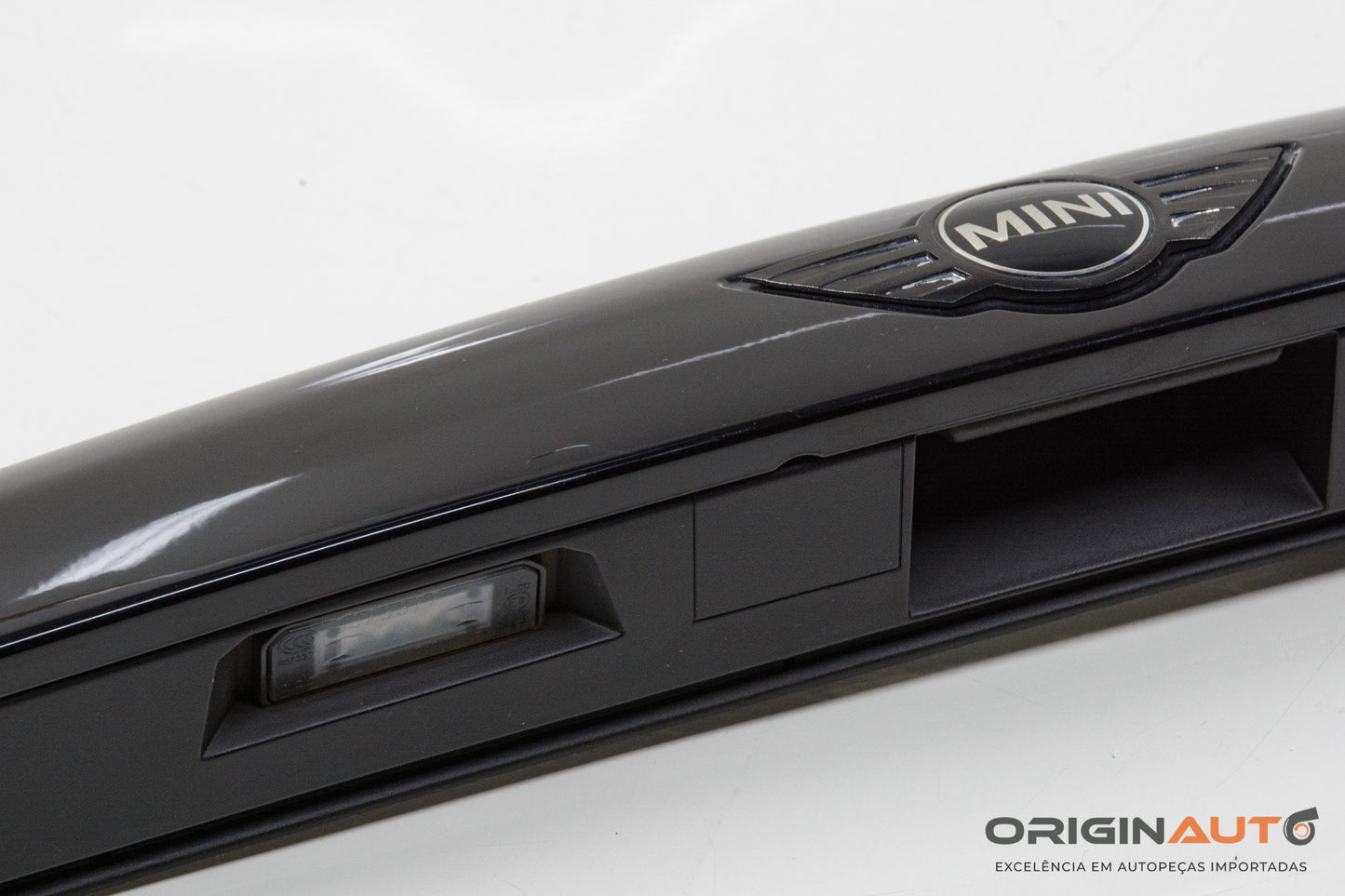 Macaneta Tampa Traseira Com Luz De Placa Mini Cooper S F56 2015 7362120 Detalhe