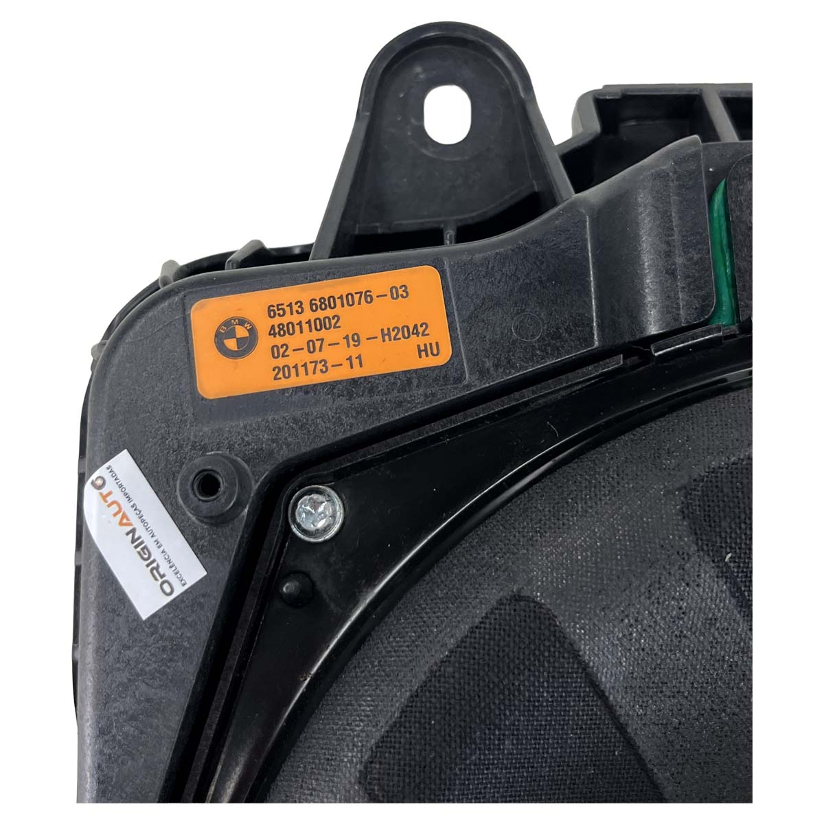 Subwoofer BMW 530e 540i G30 2019 2020 Harman Kardon Direito