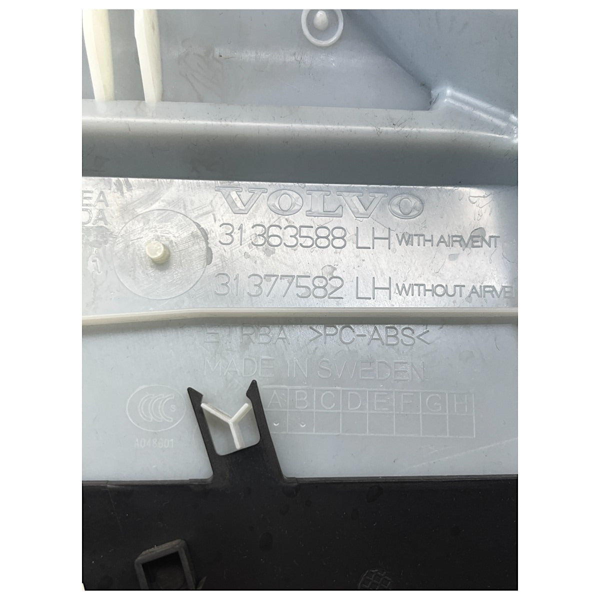 Moldura Coluna C Volvo XC90 T6 Momentum 2020 Esquerda Cinto