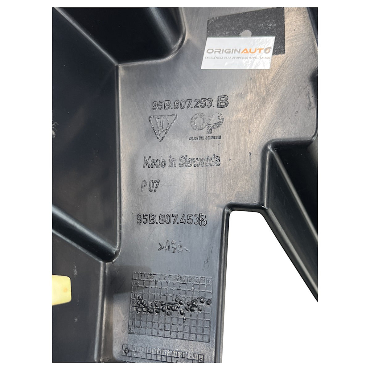 Guia Trava Parachoque Porsche Macan 2018 Traseiro Esquerdo