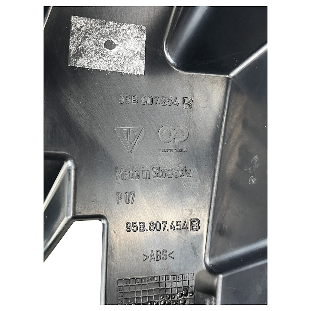 Guia Trava Parachoque Porsche Macan 2018 Traseiro Direito