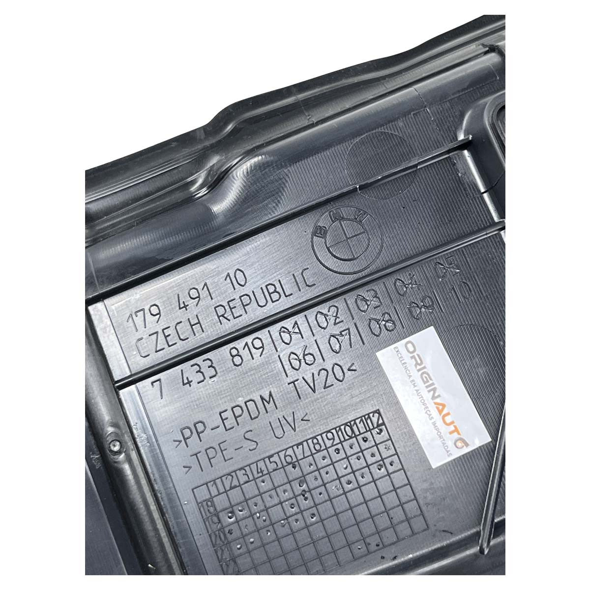 Vedação Paralama Carroceria BMW 320i 2020 2021 2022 Esquerda