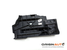 Suporte Tampao Traseiro Esquerdo Volkswagen Golf Highline 2014 5G6858831