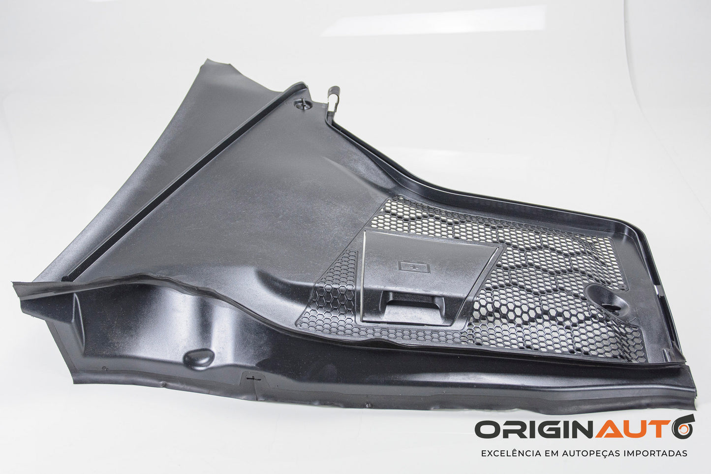 Tampa Defletor De Agua Dianteiro Direito C250 2018 A2058309002