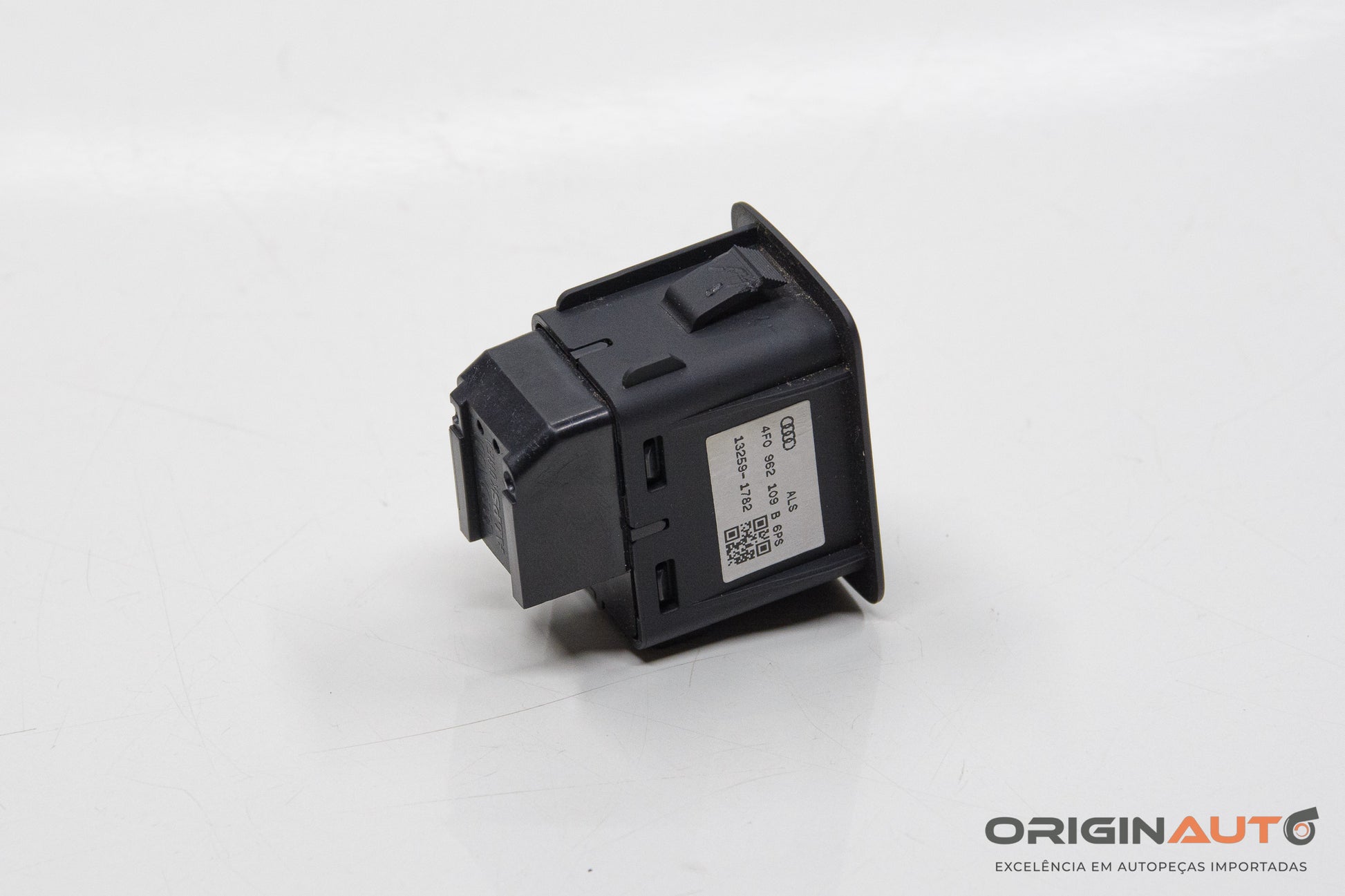 Botao Off Alarme Audi A3 Sedan 1.8 Tfsi 2014 4F0962109B