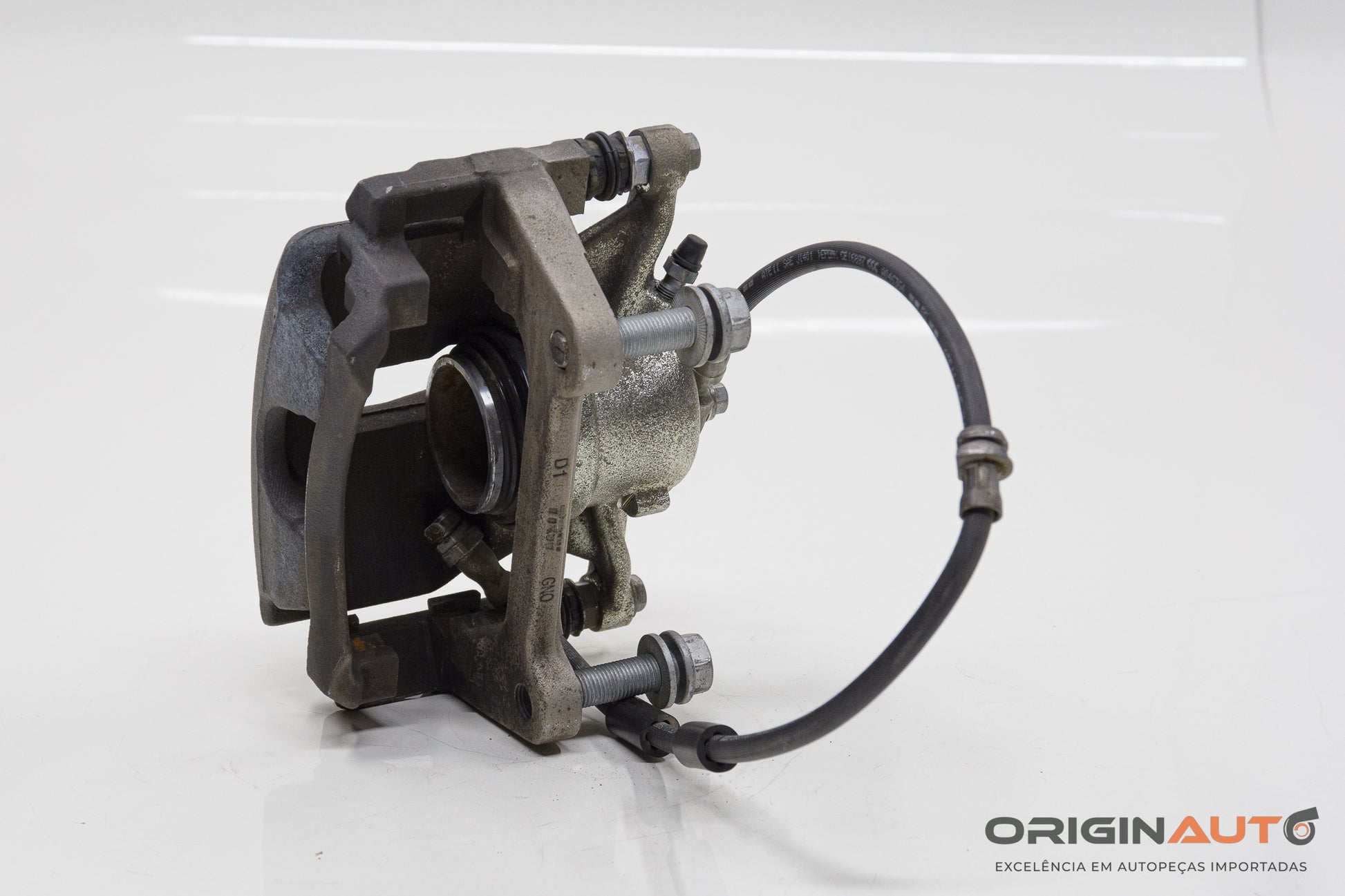 Pinca De Freio Dianteira Esquerda Audi A3 Sedan 1.8 Tfsi 2014 8V0615123A