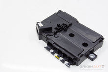 Caixa Fusiveis Interna Mercedes C200 W205 2019 A2135406100