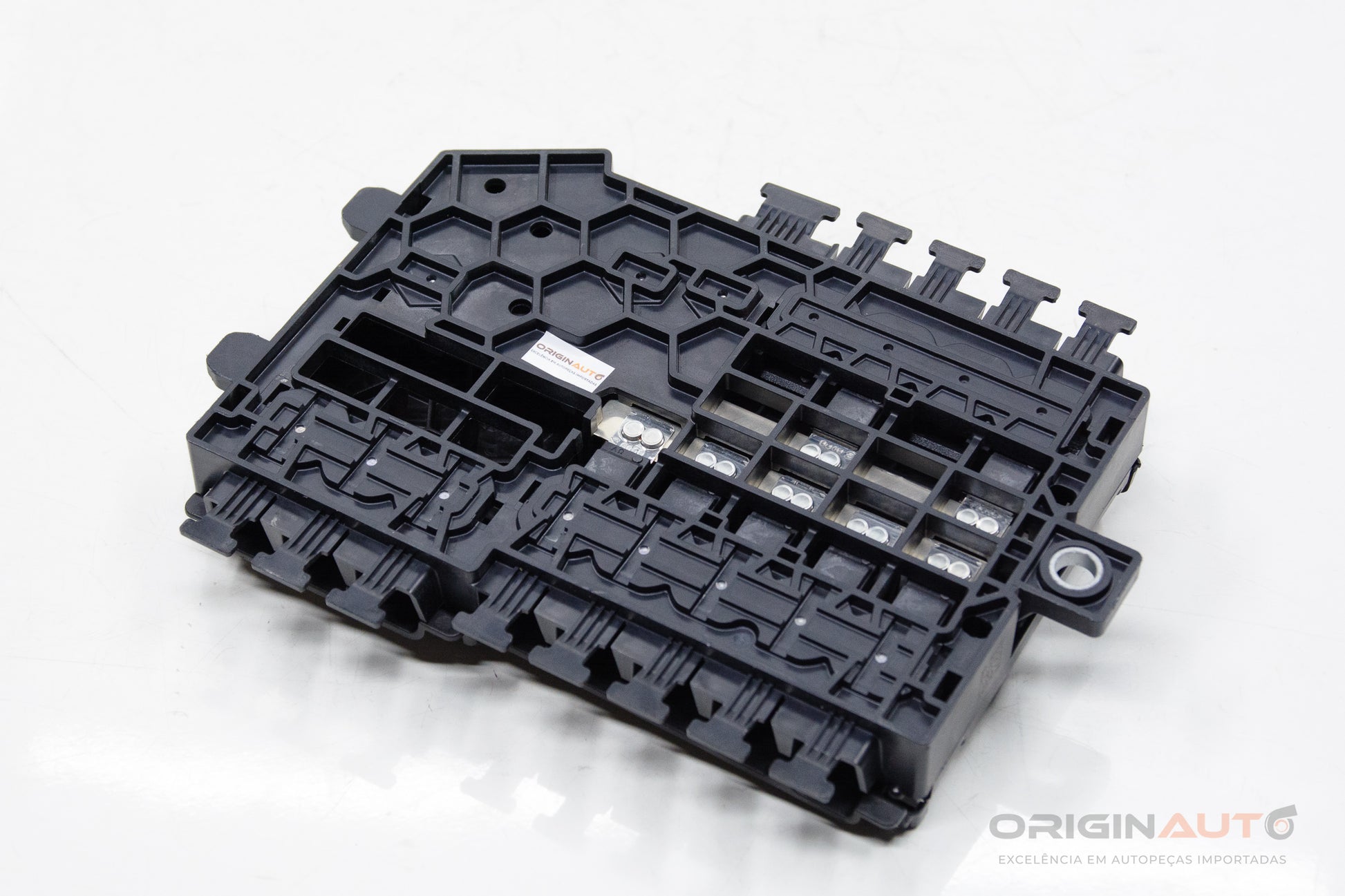 Caixa Fusiveis Interna Mercedes C200 W205 2019 A2135406100