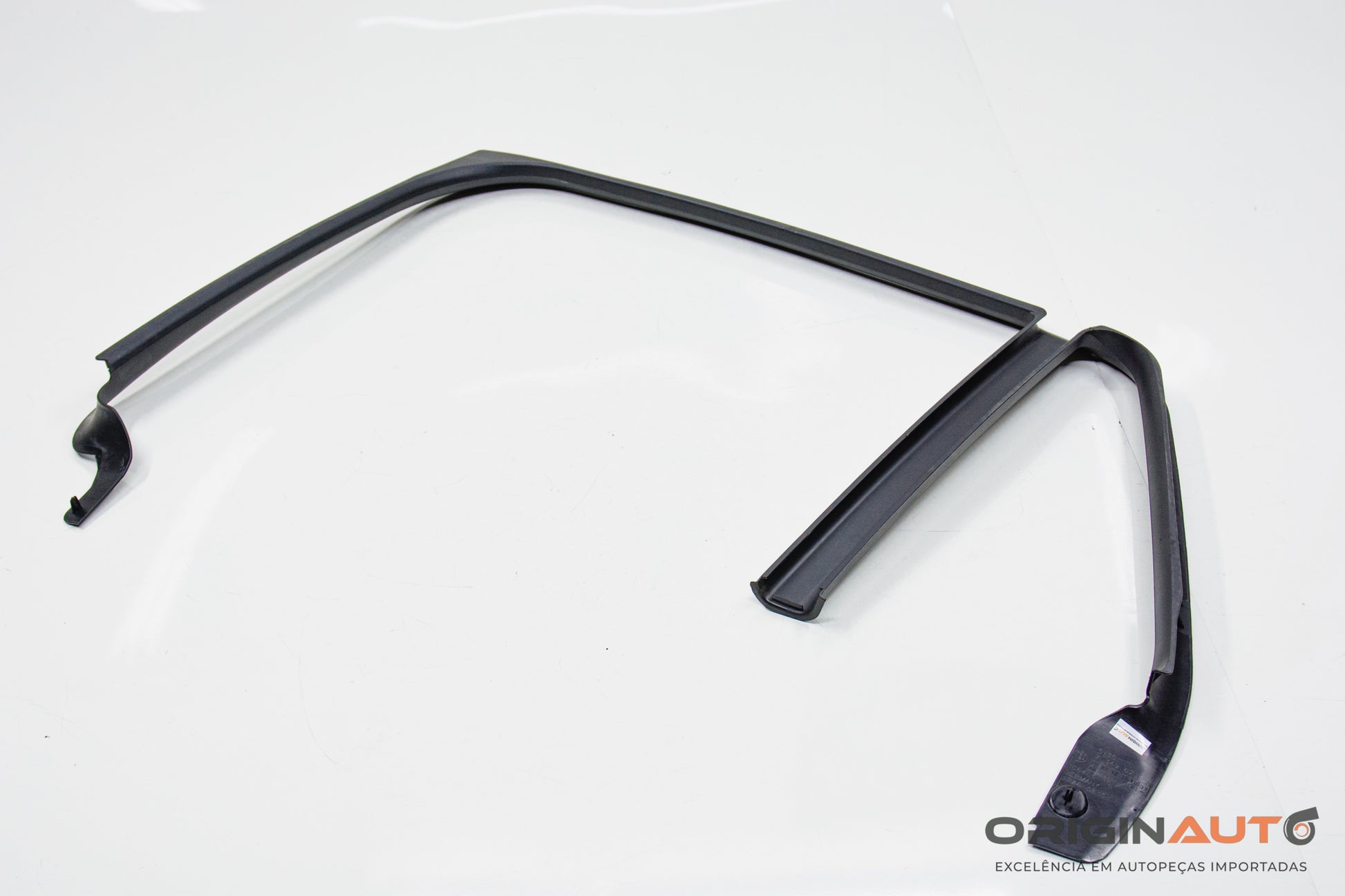 Canaleta Vidro Traseiro Esquerdo Bmw X1 S20I Activeflex F48 2017 7349671