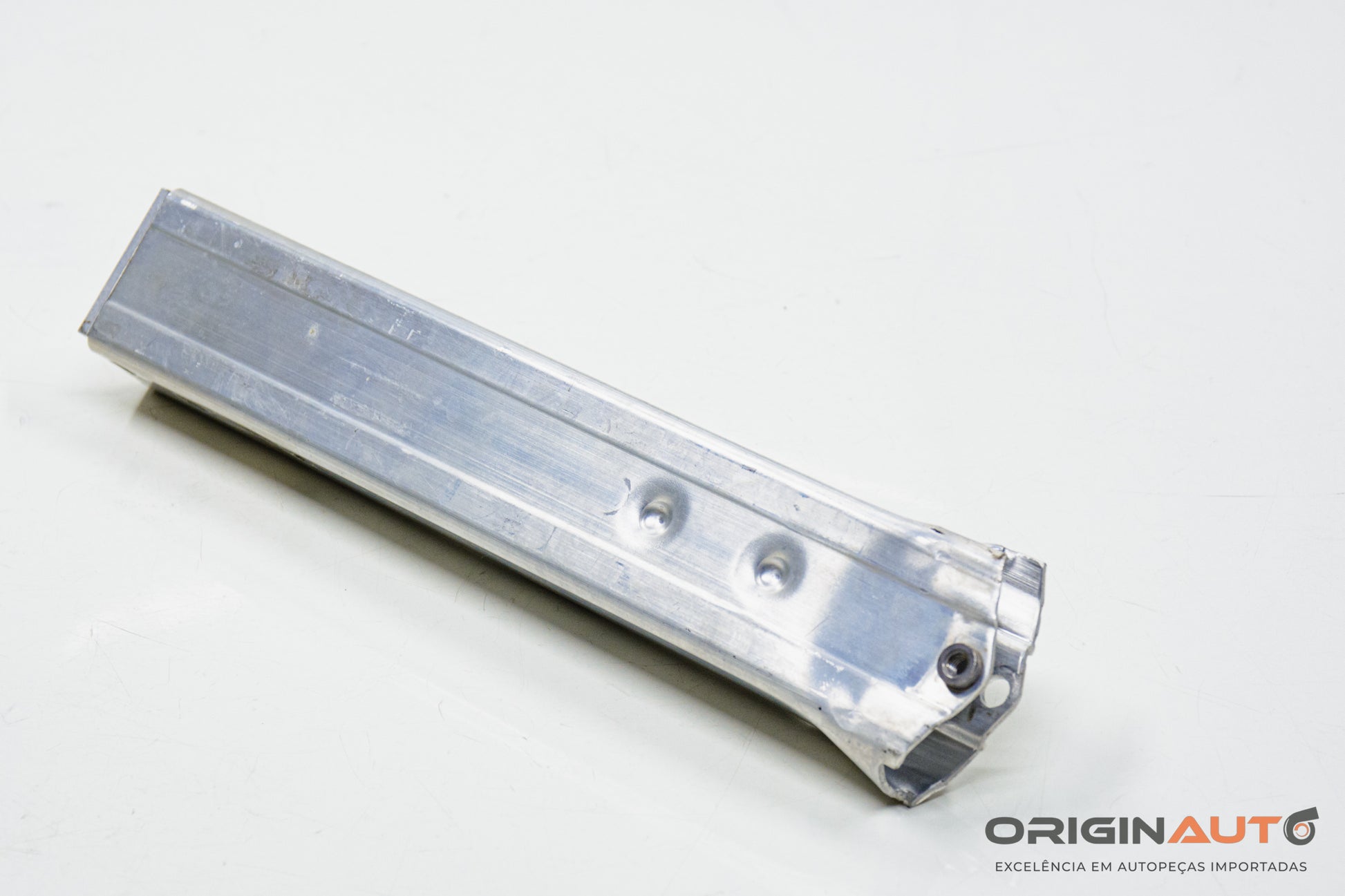 Suporte Longarina Inferior Direito Bmw X1 S20I Activeflex F48 2017 7374790