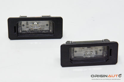 Luz De Placa Bmw X1 S20I Activeflex F48 2017 7193293