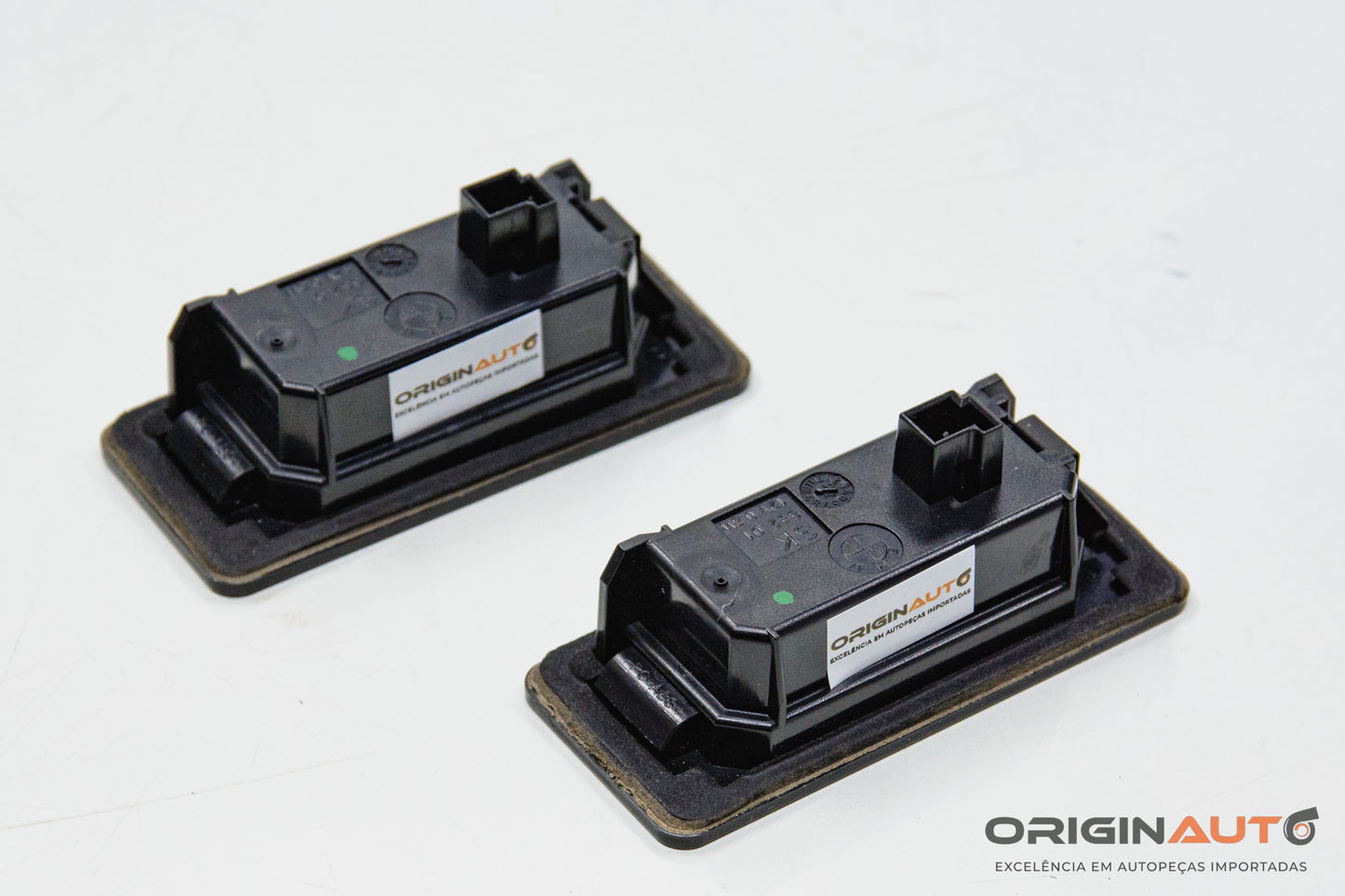 Luz De Placa Bmw X1 S20I Activeflex F48 2017 7193293