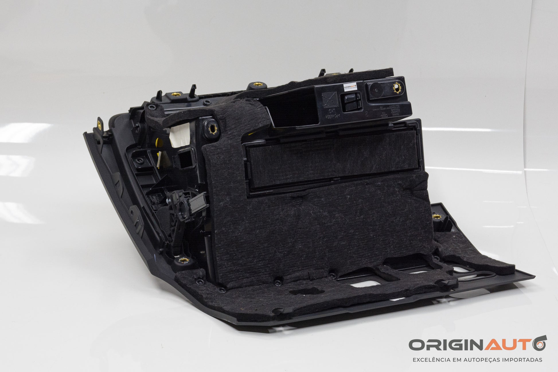 Porta Luva Audi A3 Sedan 1.8 Tfsi 2014 1104875X T0503978