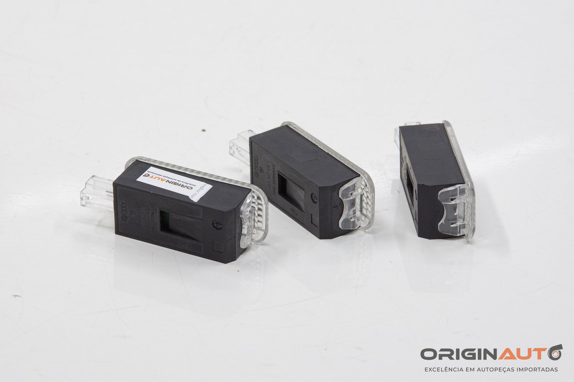 Luz Cortesia Assoalho Audi A3 Sedan 1.8 Tfsi 2014 4E0947415