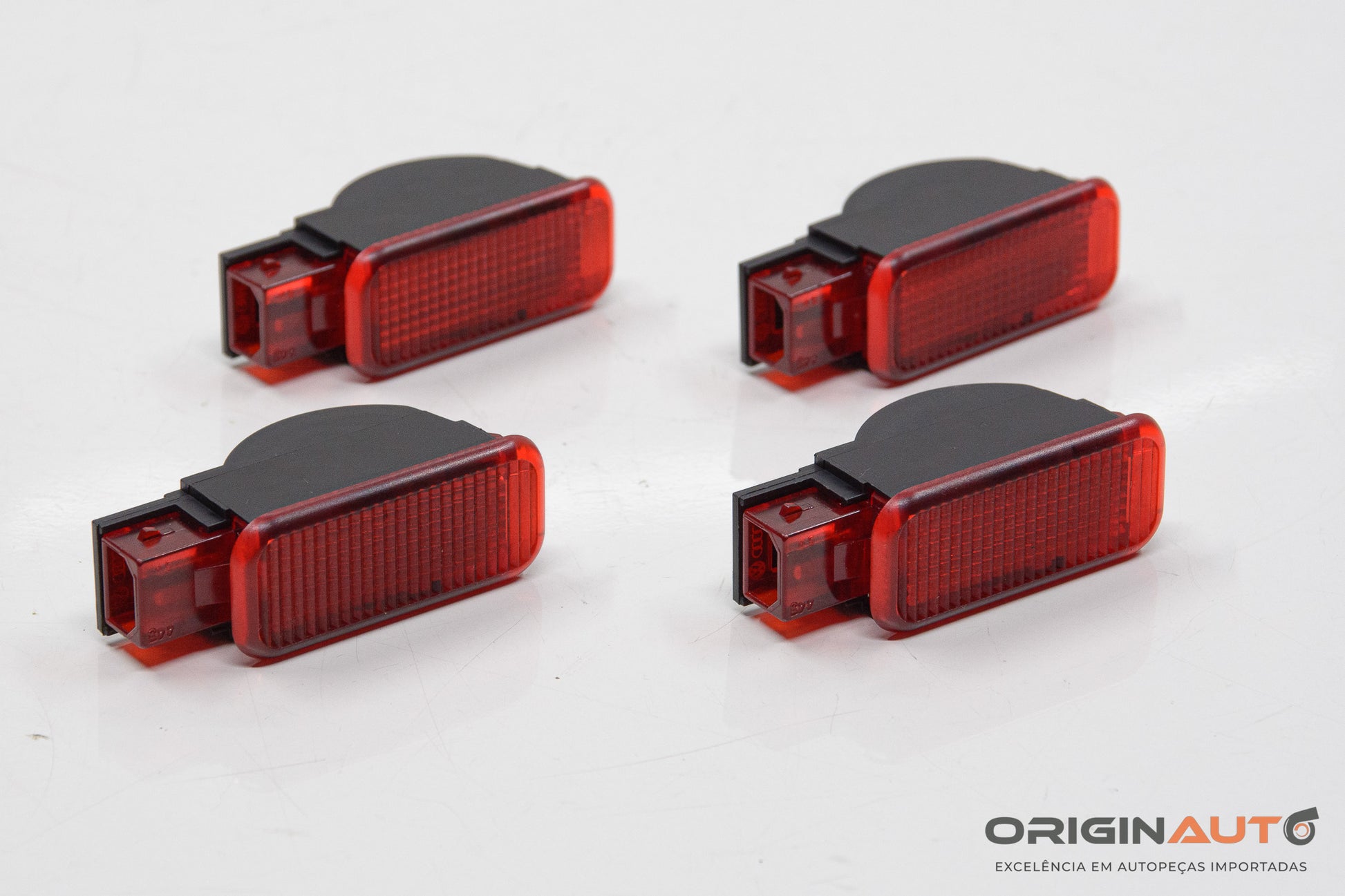 Lanterna Forro Porta Audi A3 Sedan 1.8 Tfsi 2014 6Y0947411