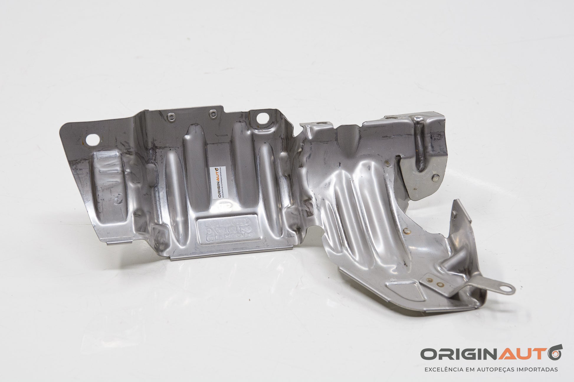Defletor Calor Turbina Audi A3 Sedan 1.8 Tfsi 2014 06K129597C