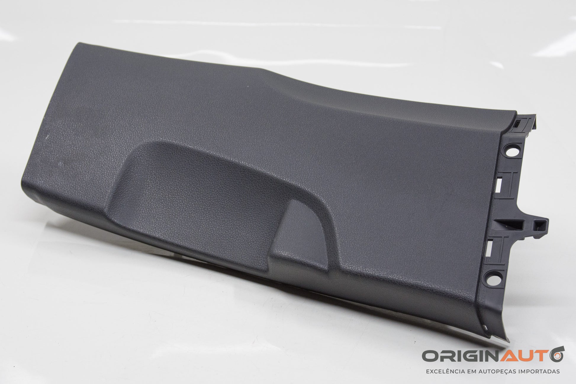 Acabamento Coluna Central Passageiro Audi A3 Sedan 1.8 Tfsi 201 8V5867240