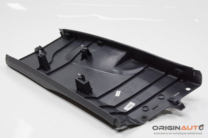 Acabamento Coluna Central Passageiro Audi A3 Sedan 1.8 Tfsi 201 8V5867240