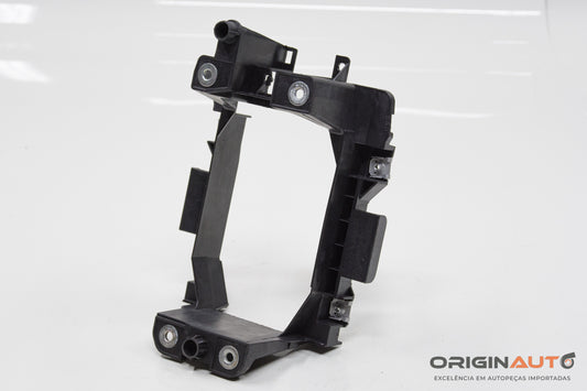 Suporte Fixacao Trambulador Audi A3 Sedan 1.8 Tfsi 2014 8V0863531
