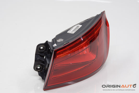 Lanterna Traseira Direita Audi A3 Sedan 1.8 Tfsi 2014 8V5945096A