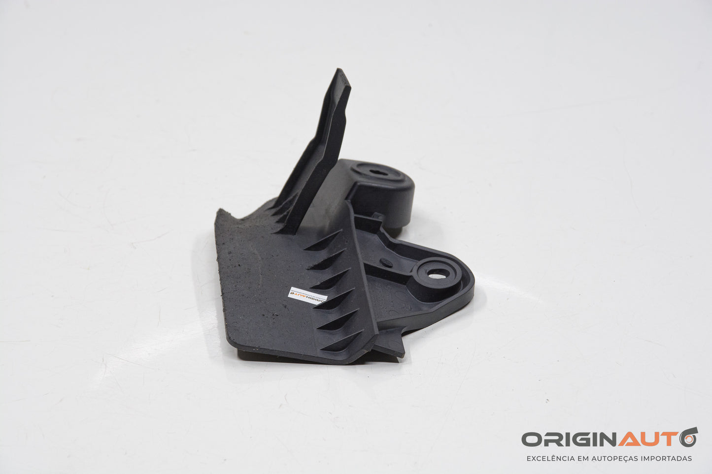 Acabamento Spoiler Traseiro Direito Audi A3 Sedan 1.8 Tfsi 2014 8V5853834