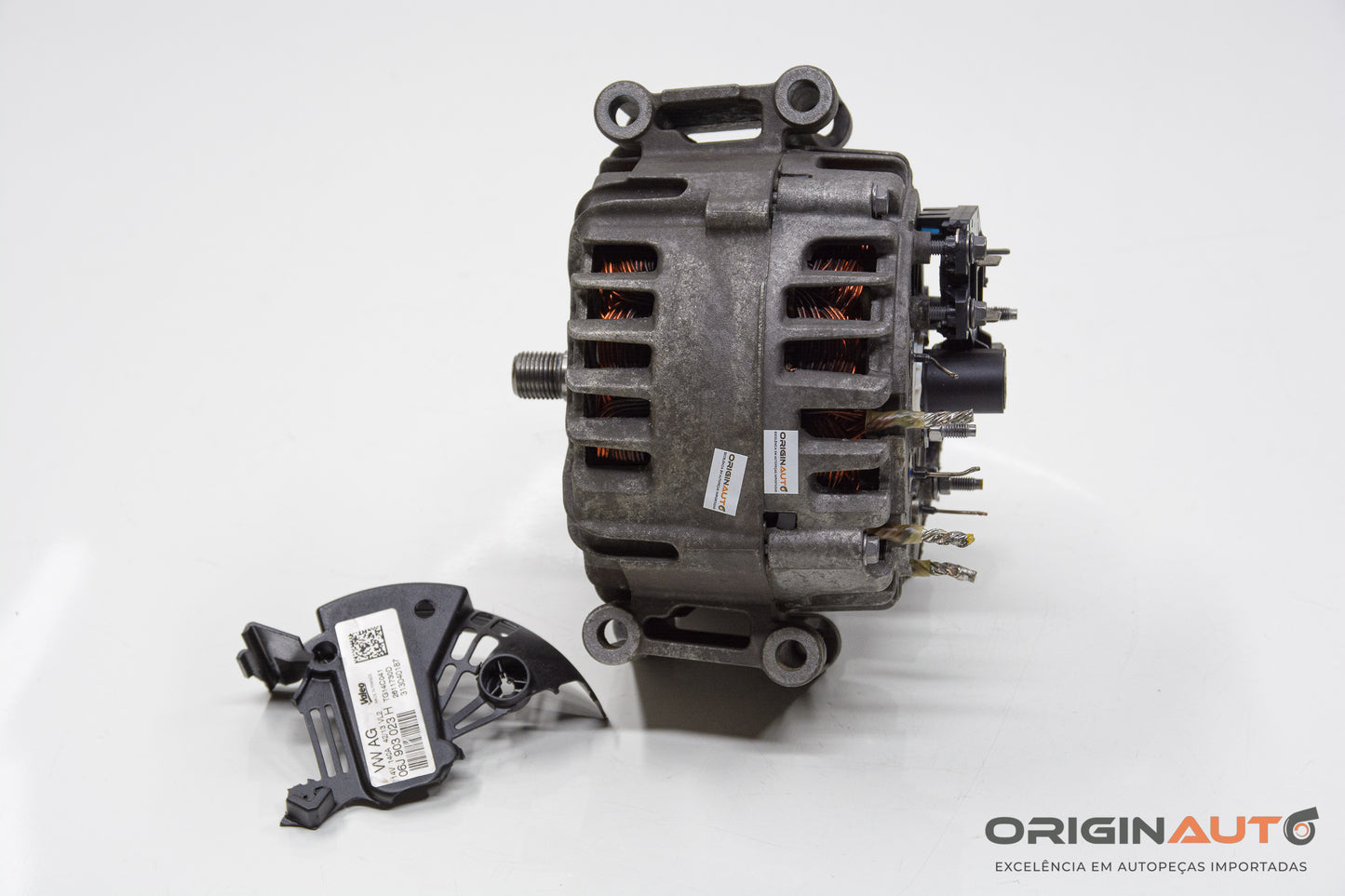 Alternador Audi A3 Sedan 1.8 Tfsi 2014 06J903023H Detalhe