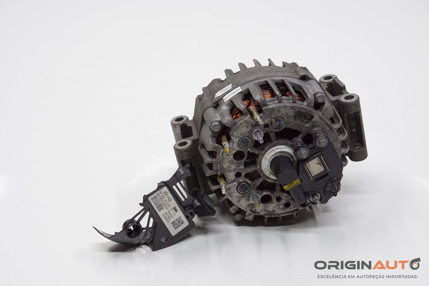 Alternador Audi A3 Sedan 1.8 Tfsi 2014 06J903023H Detalhe