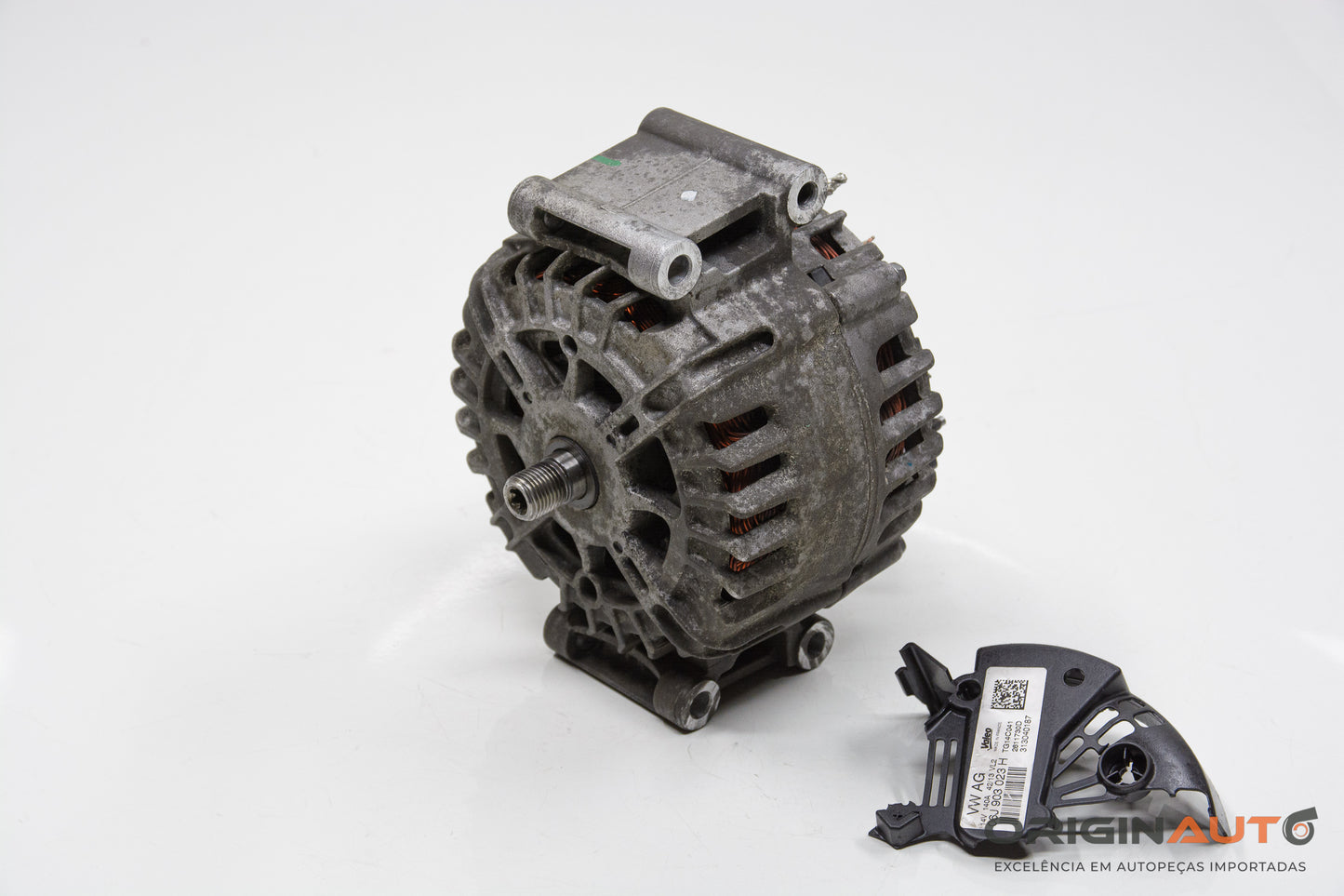 Alternador Audi A3 Sedan 1.8 Tfsi 2014 06J903023H Detalhe