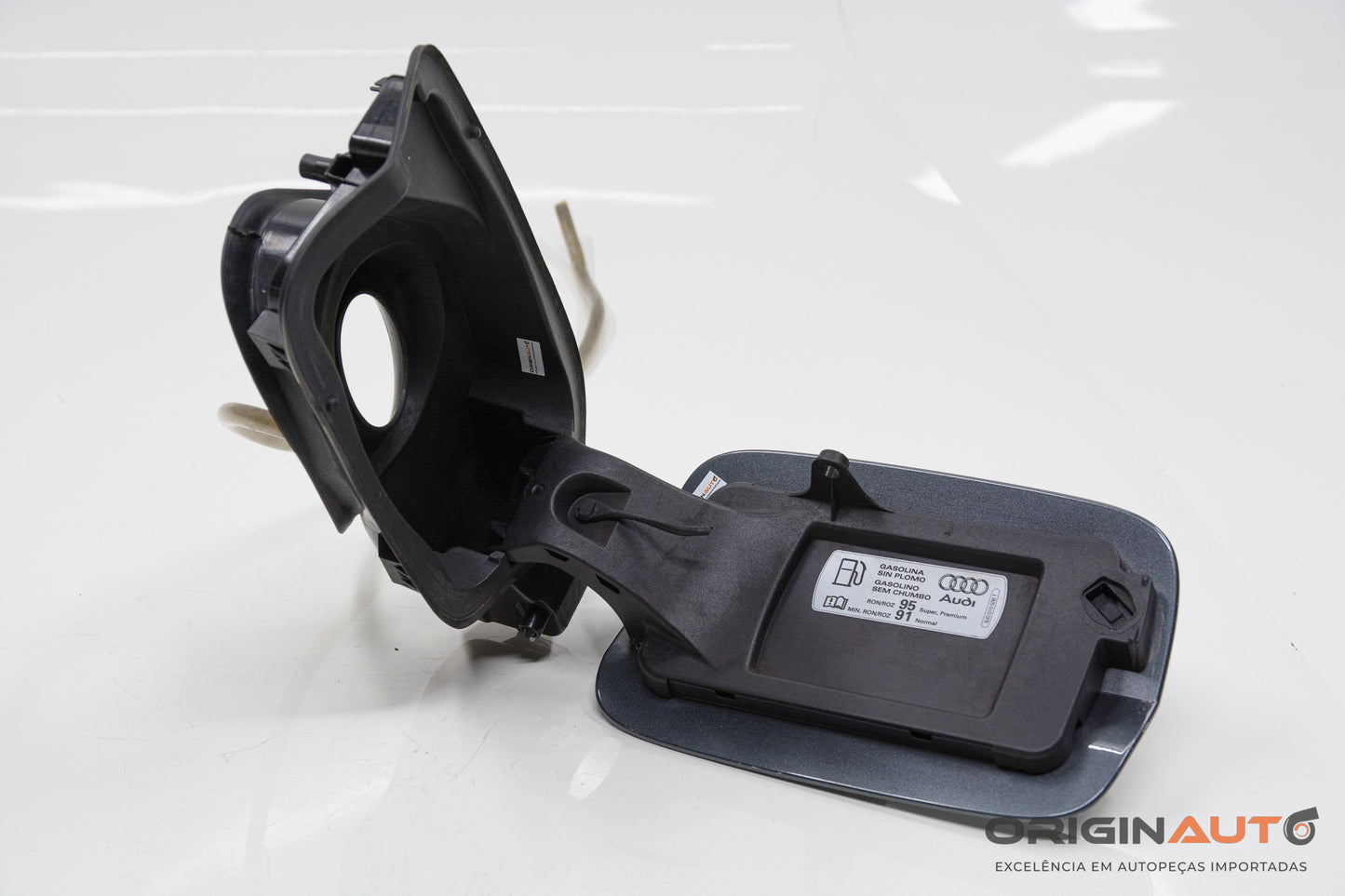 Tampa Portinhola Tanque Audi A3 Sedan 1.8 Tfsi 2014 8V5809906