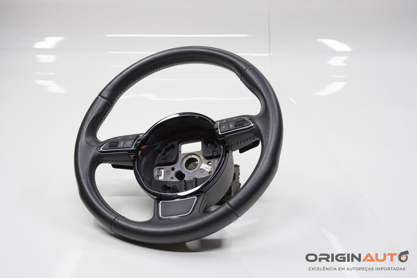 Volante Audi A3 Sedan 1.8 Tfsi 2014 8V0419091B