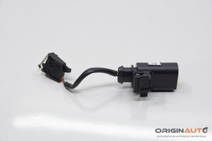 Sensor Trava Abertura Audi A3 Sedan 1.8 Tfsi 2014 8D0973822