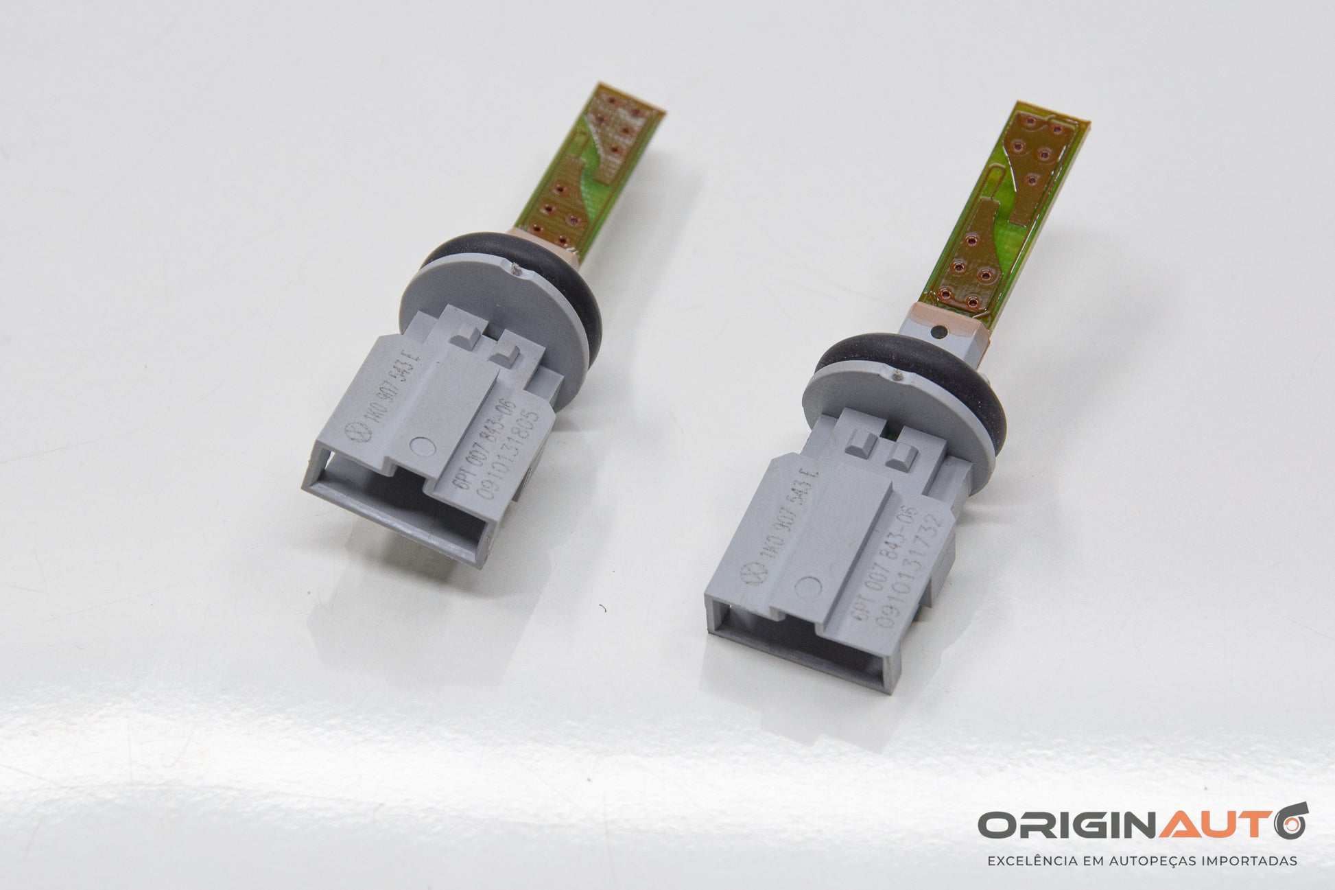 Sensor Temperatura Audi A3 Sedan 1.8 Tfsi 2014 1K0907543