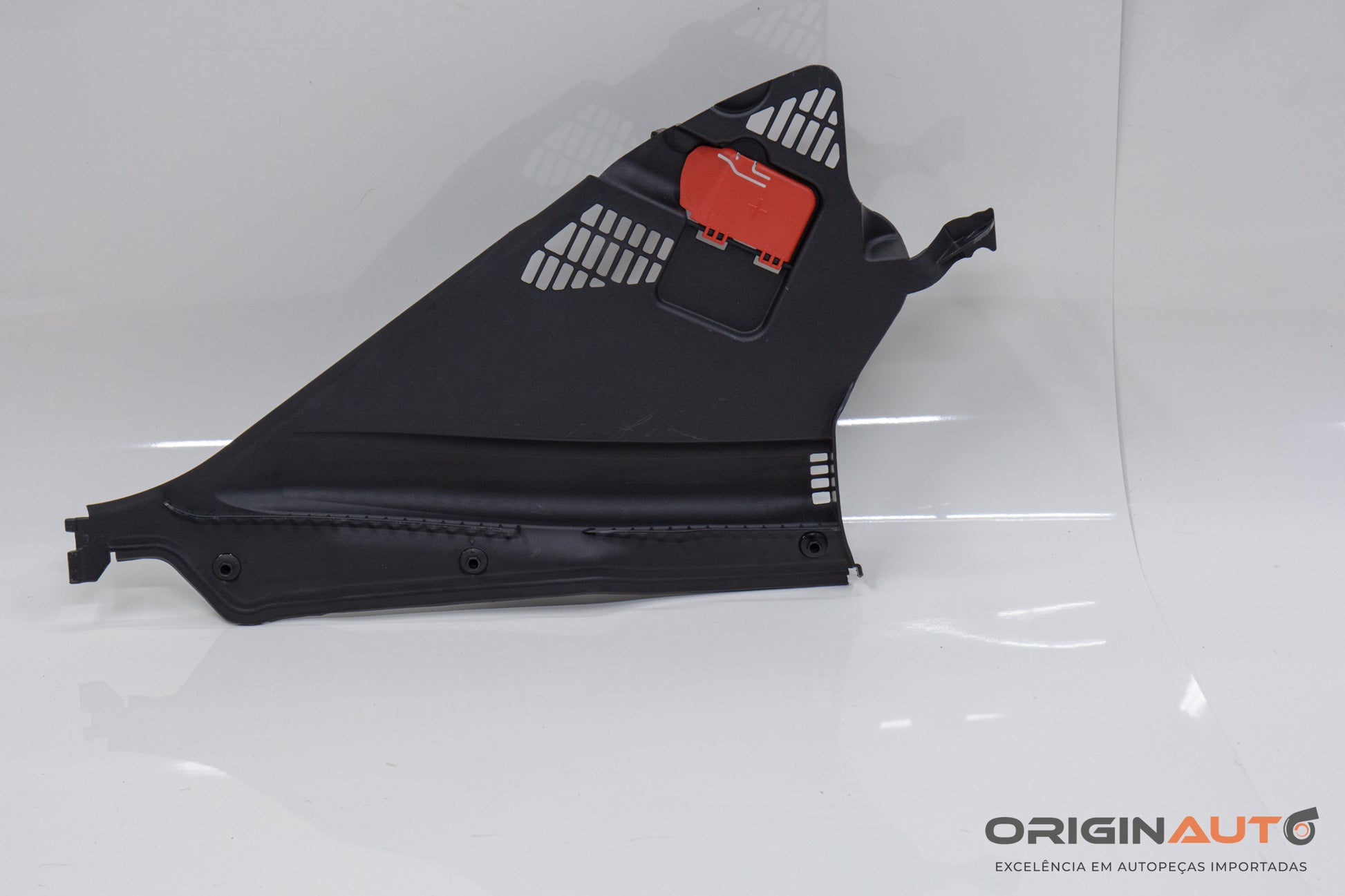 Acabamento Churrasqueira Direita Bmw 320I Gt F34 2015 9206485