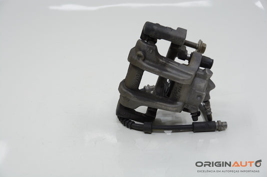 Pinca Freio Dianteira Direita Bmw 320I Gt F34 2015 6852992