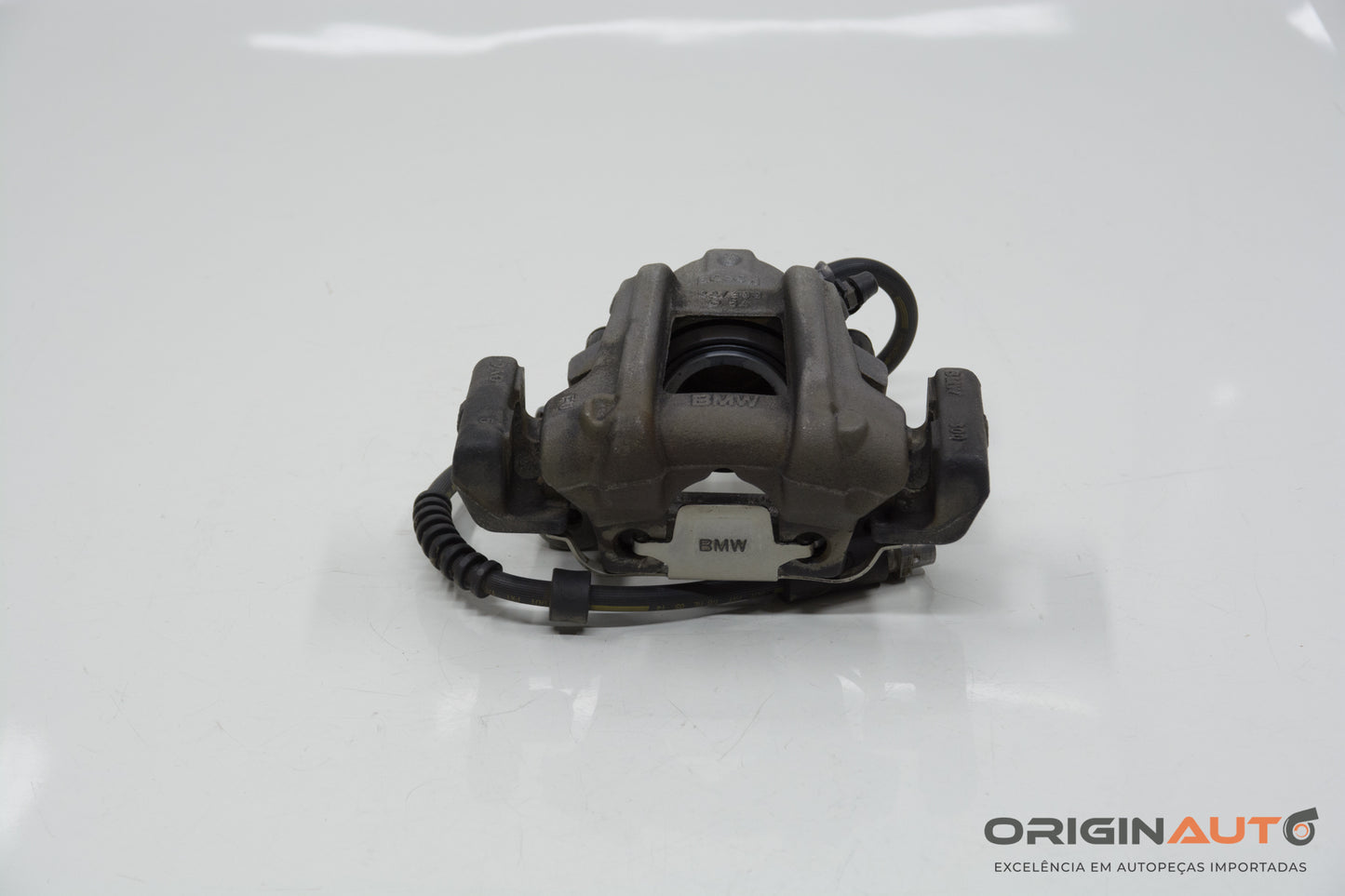 Pinca Freio Dianteira Direita Bmw 320I Gt F34 2015 6852992