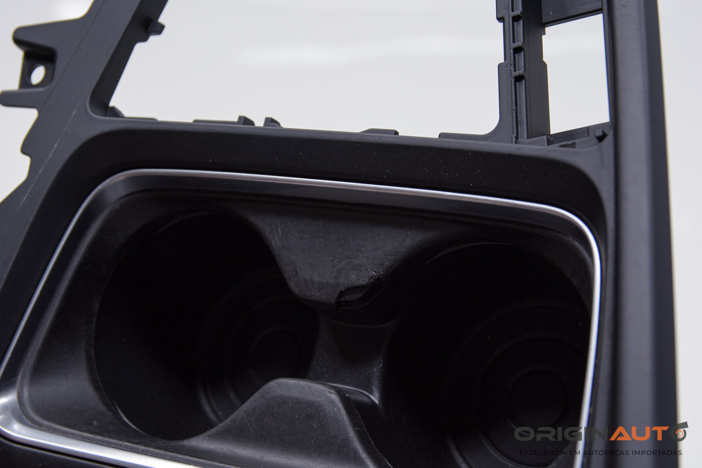 Porta Copo Console Central Bmw 320I Gt F34 2015 9218925