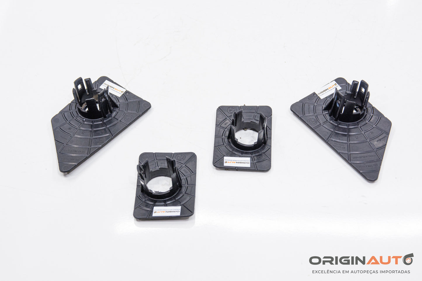 Suporte Sensor Estacionamento Traseiro Bmw 320I Gt F34 2015 51117293783