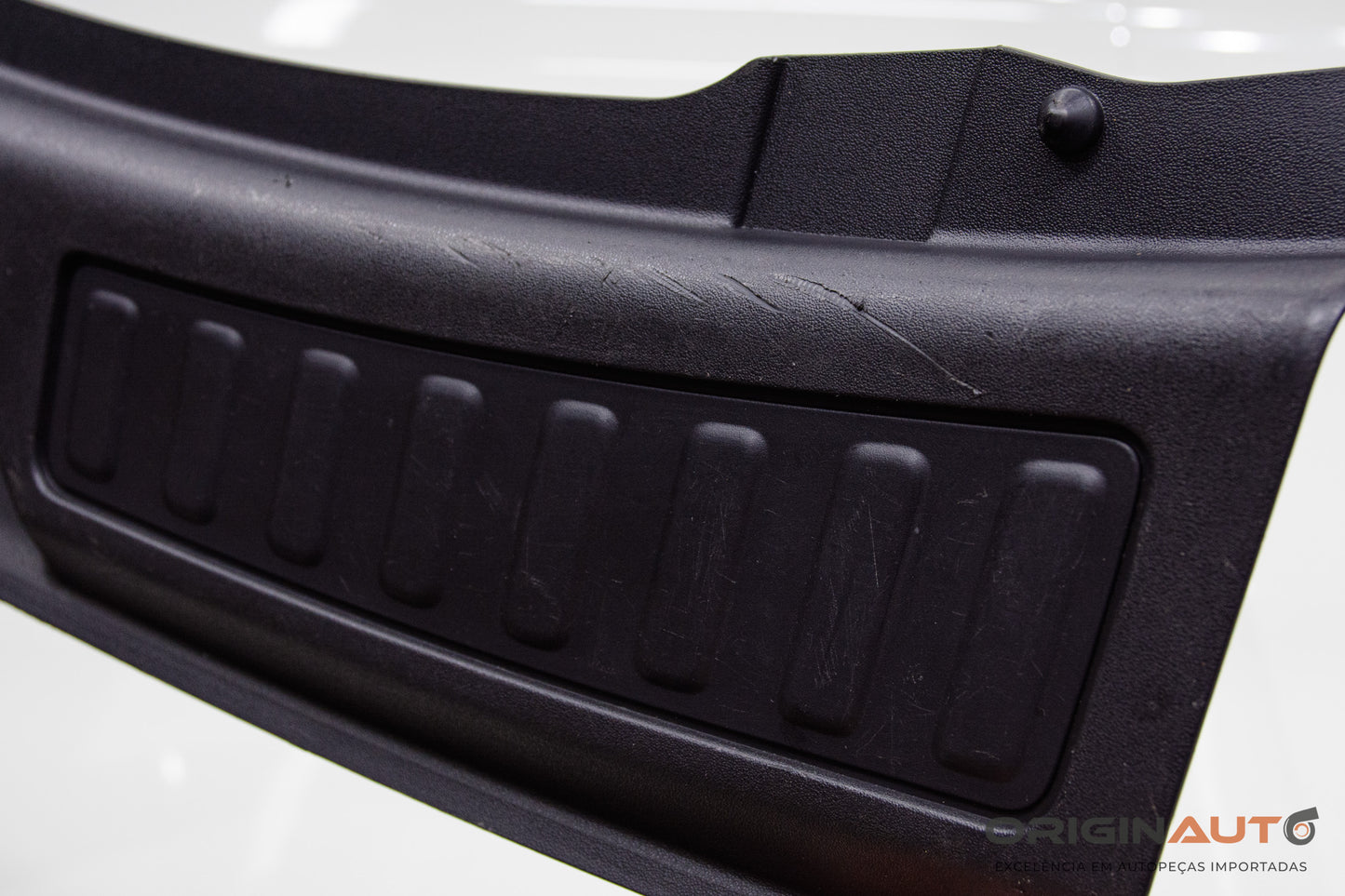 Acabamento Soleira Porta Mala Land Rover Discovery Sport Hse 2015 633100710