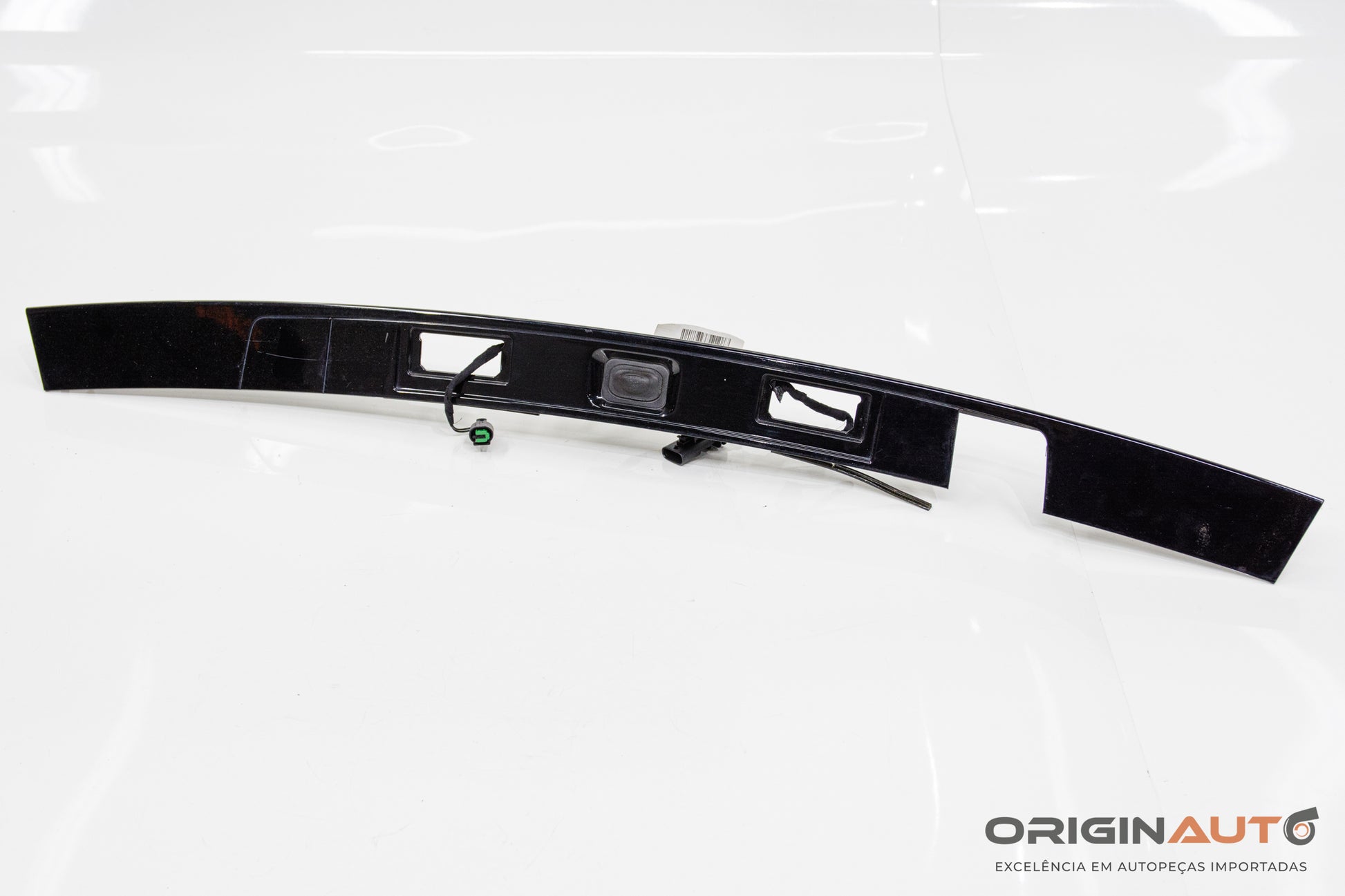 Puxador Porta Mala Land Rover Discovery Sport Hse 2015 Fk7213444