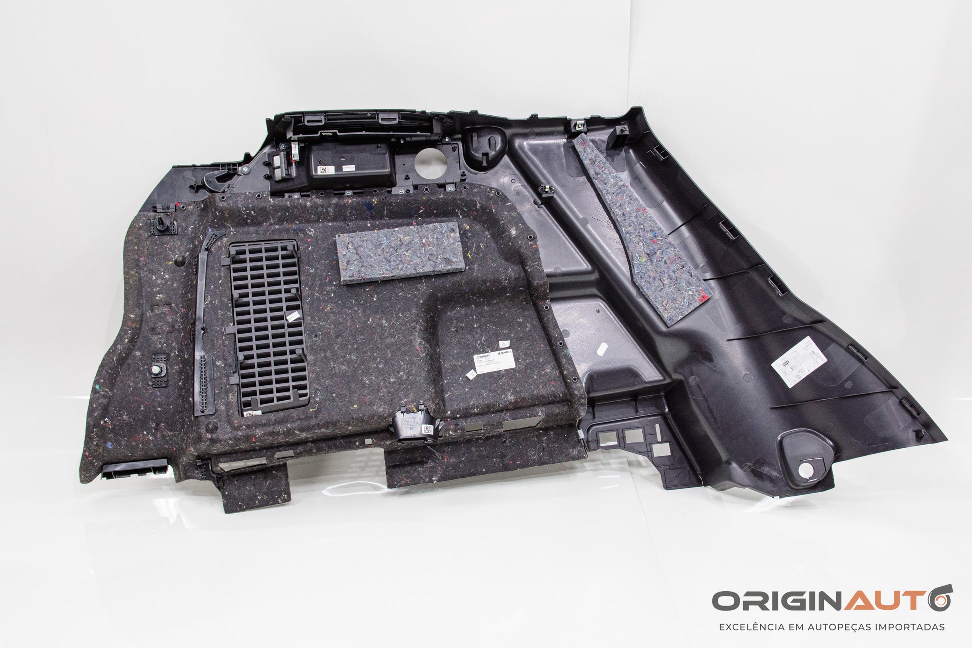 Acabamento Porta Mala Direito Land Rover Discovery Sport Hse 2015 Fk7245430Hg8Pv