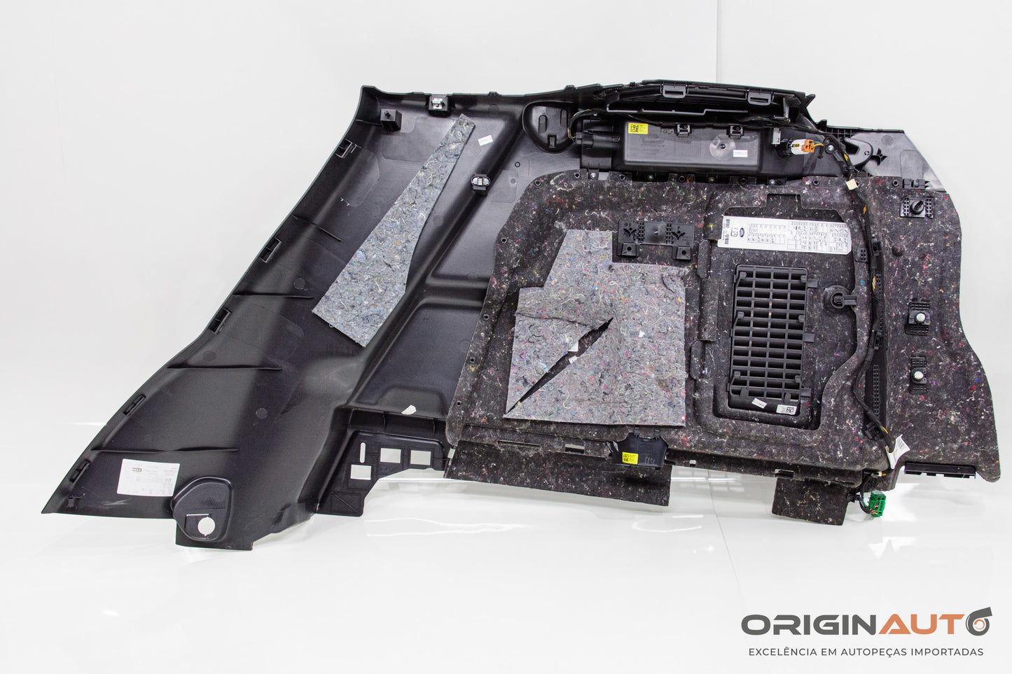 Acabamento Porta Mala Esq Land Rover Discovery Sport Hse 2015 Fk7245431Gf8Pvj