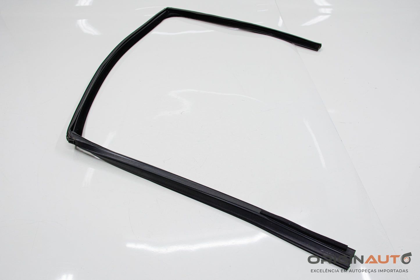 Canaleta Vidro Dianteira Esq Land Rover Discovery Sport Hse 2015 Fk7221597Ab