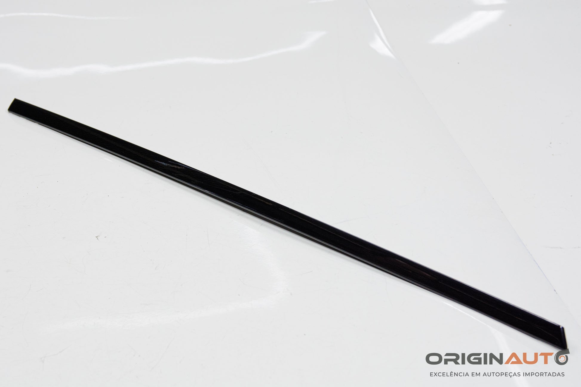 Friso Superior Traseira Esquerda Land Rover Discovery Sport 2015 Fk72255A61