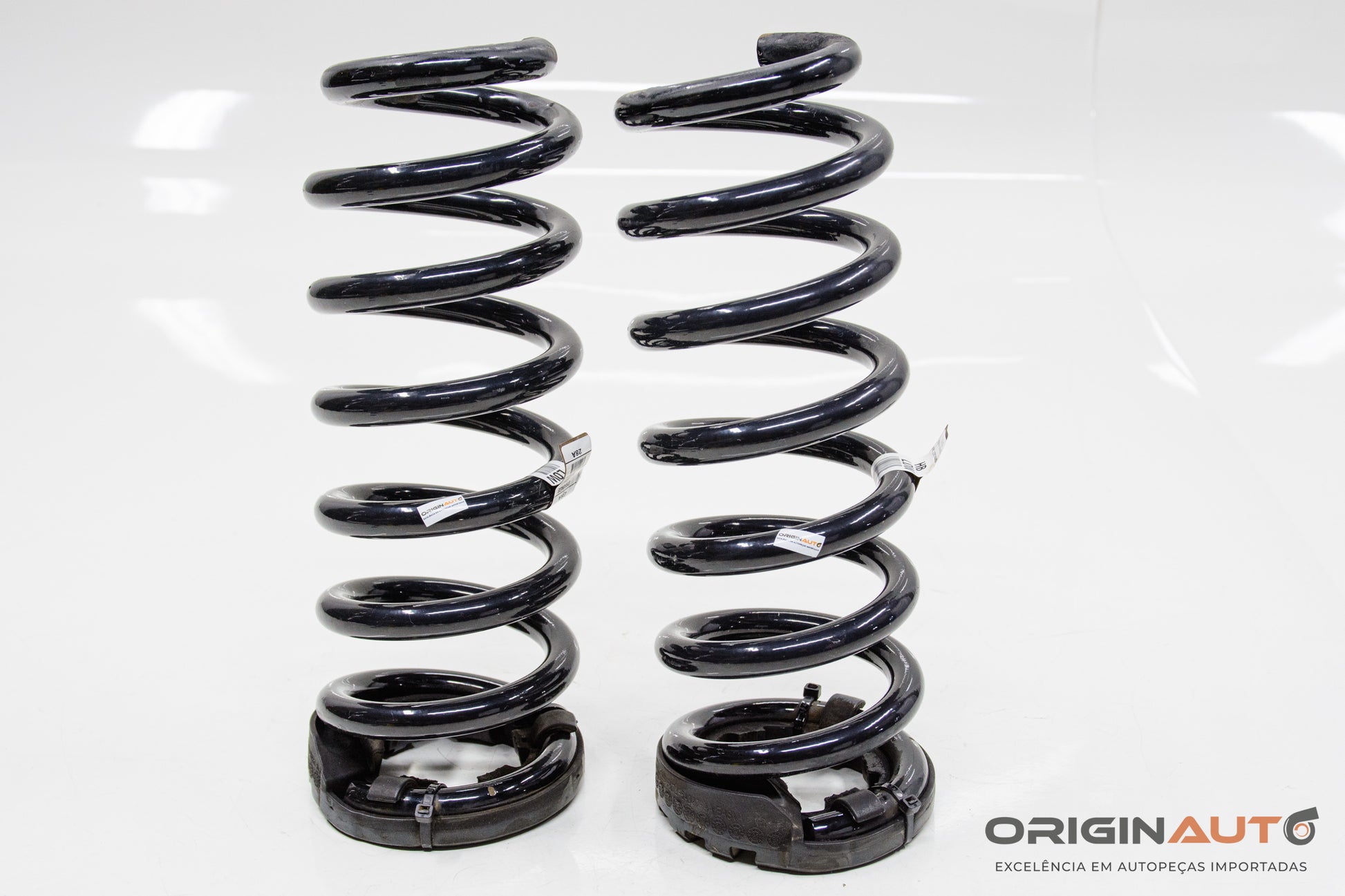 Molas Traseira Land Rover Discovery Sport Hse 2015 Fk725B749Hb