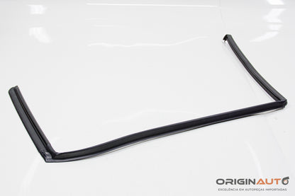 Guarnicao Porta Traseira Dir Land Rover Discovery Sport Hse 2015 - Fk72250A20